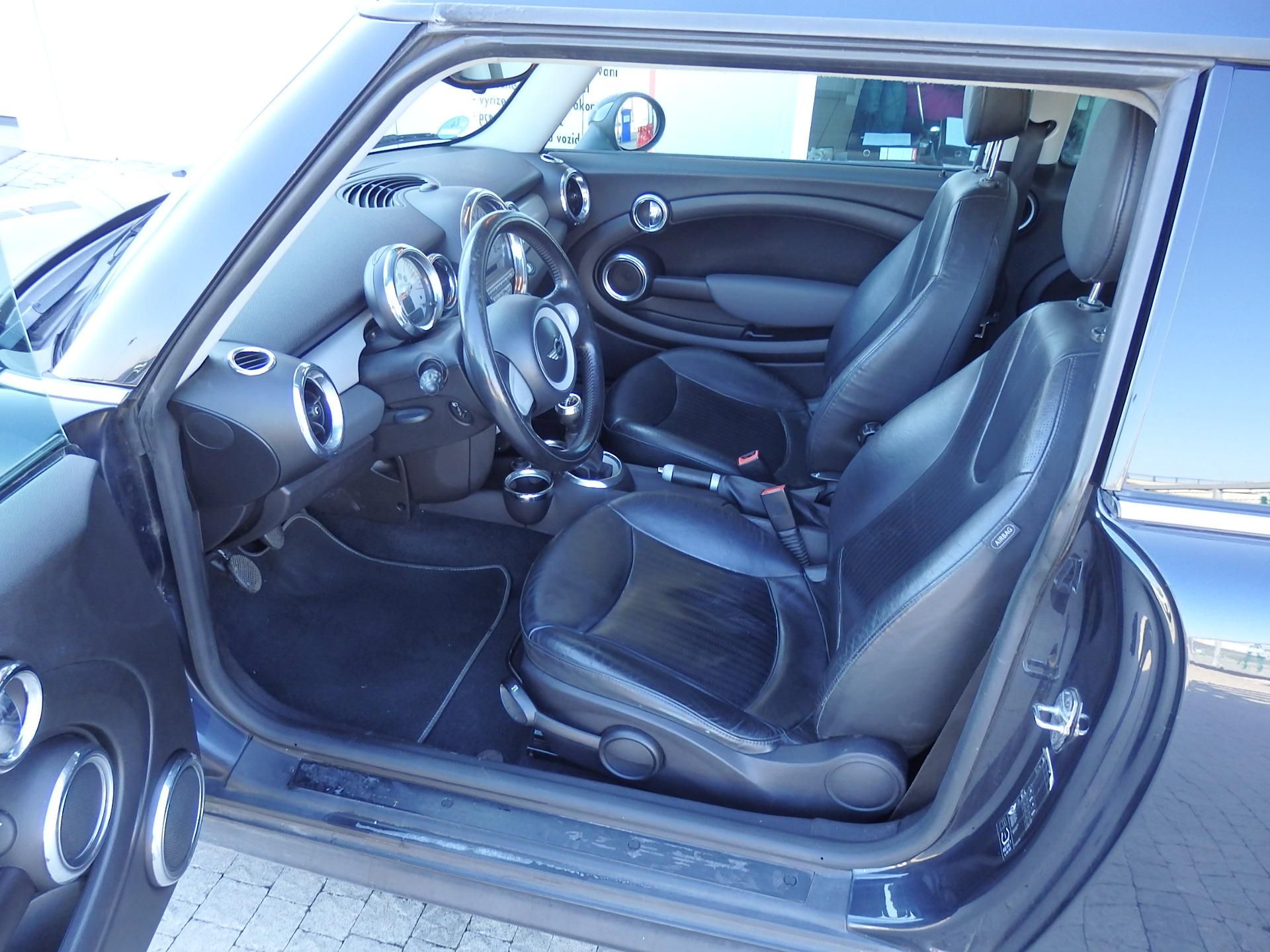 Mini Clubman, 1.6 D 80kW KLIMATIZACE - fotka 6