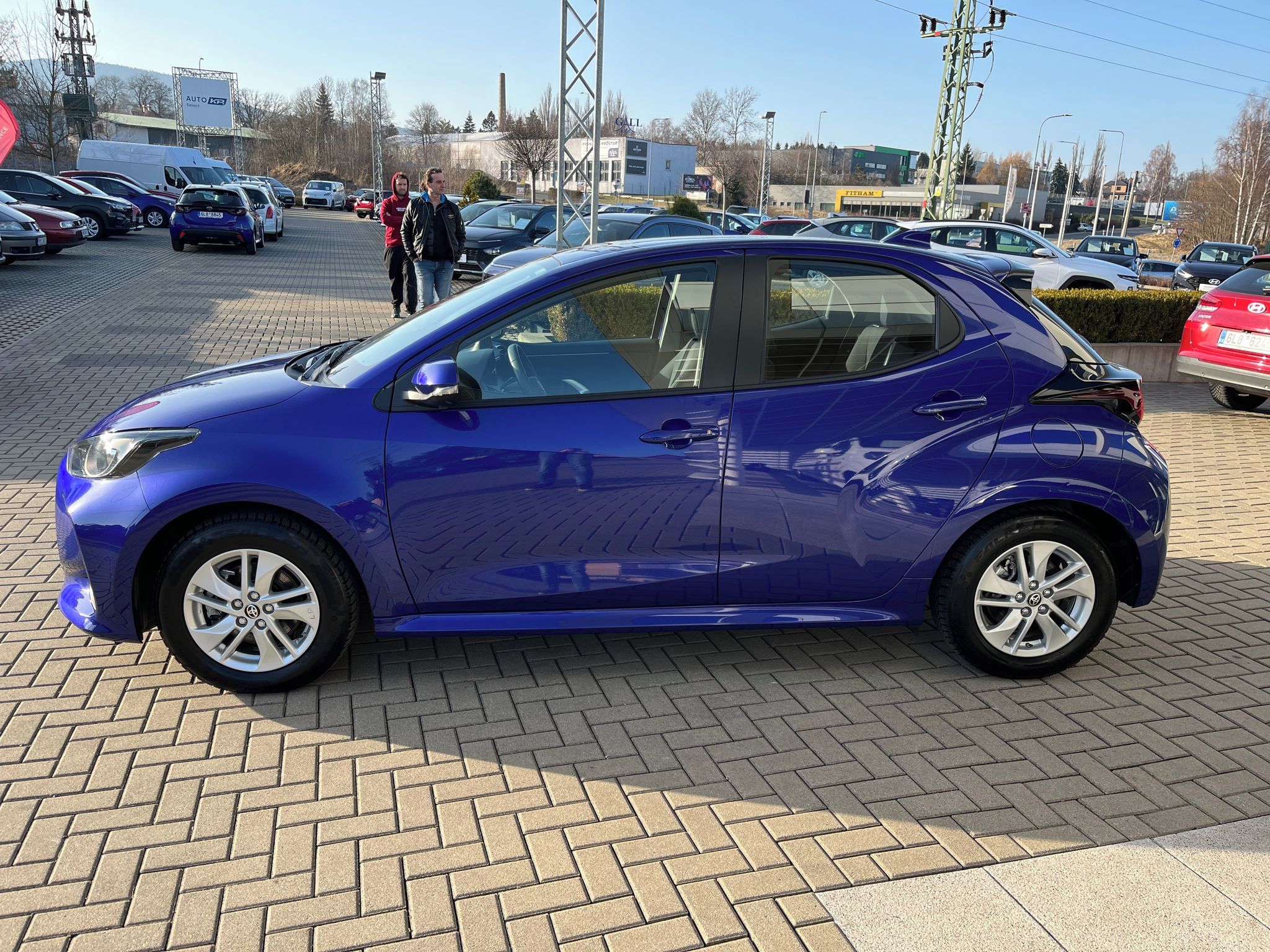 Toyota Yaris, 1.5 Hybrid e-CVT Comfort - fotka 3