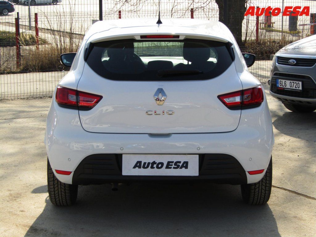 Renault Clio, 0.9 TCe,1.maj,ČR,AC - fotka 5