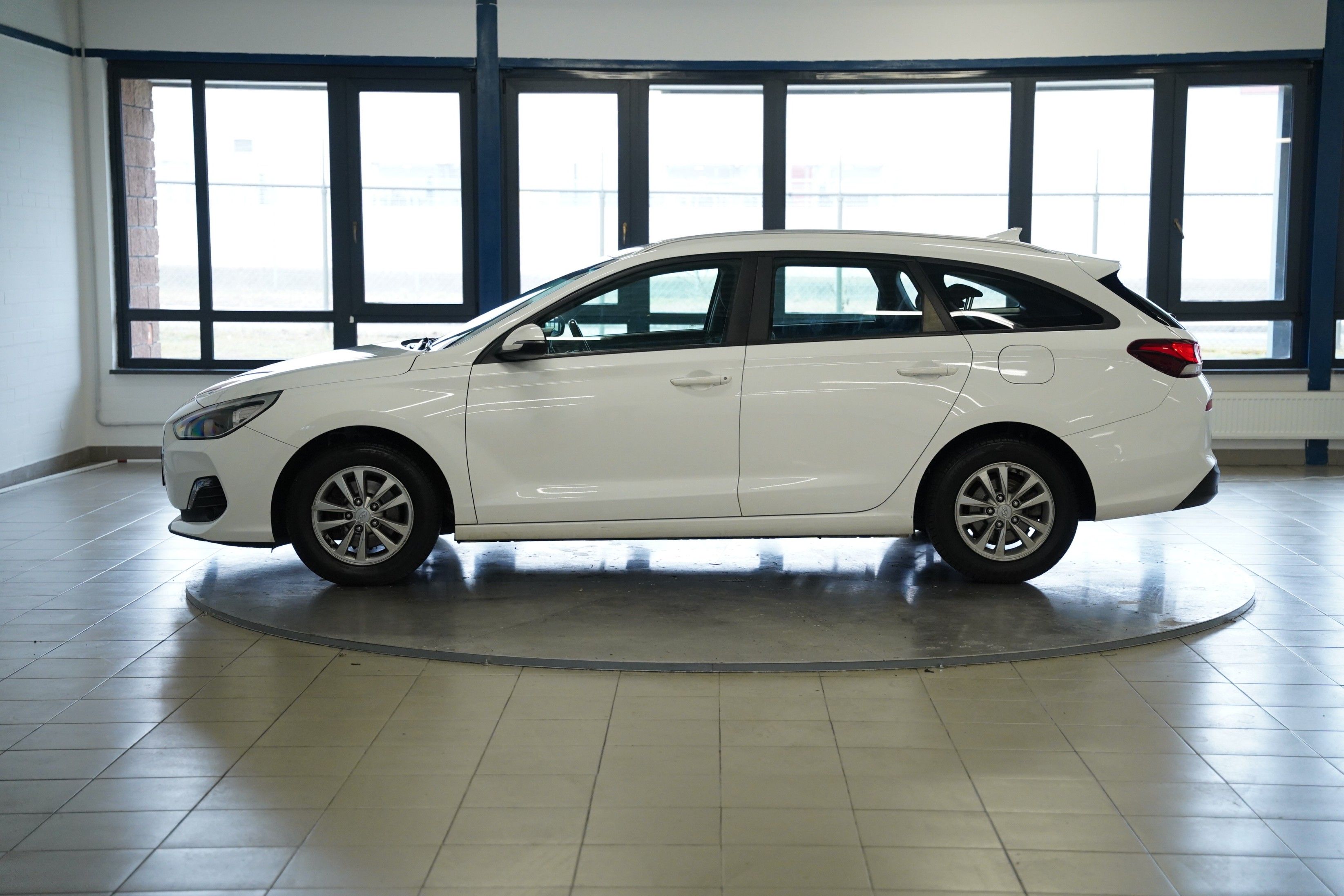 Hyundai i30, 1.6 CRDi 85 kW Comfort - fotka 3