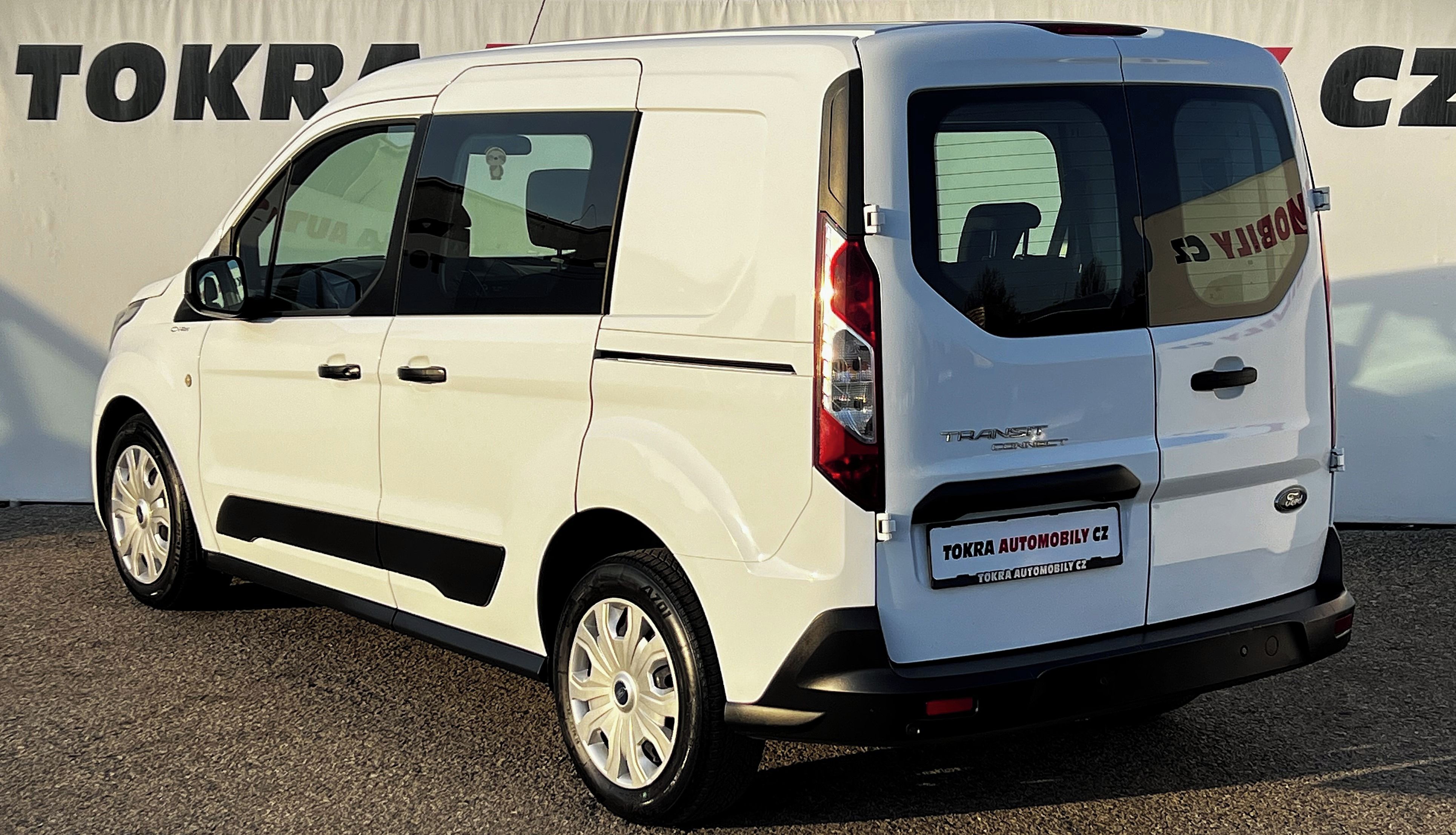 Ford Tourneo Connect, 1.5TDCI Klima Park.Senzory ČR - fotka 6