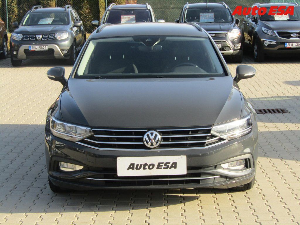Volkswagen Passat, 2.0TDi,LED,navi - fotka 2
