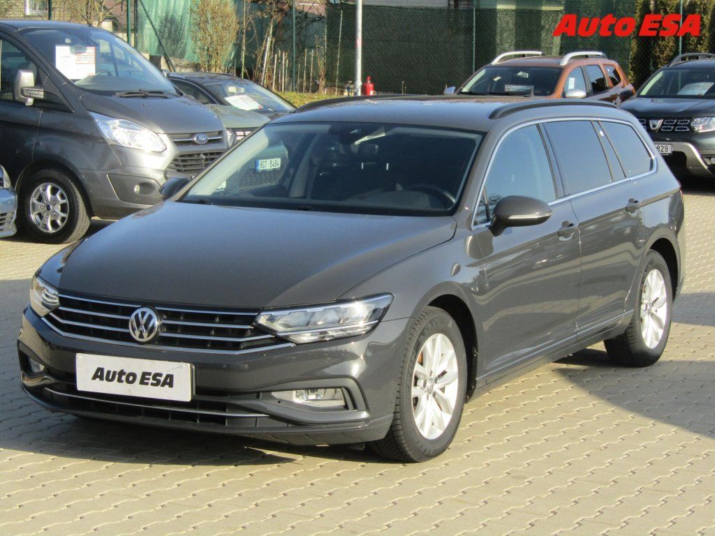 Volkswagen Passat, 2.0TDi,LED,navi - fotka 3