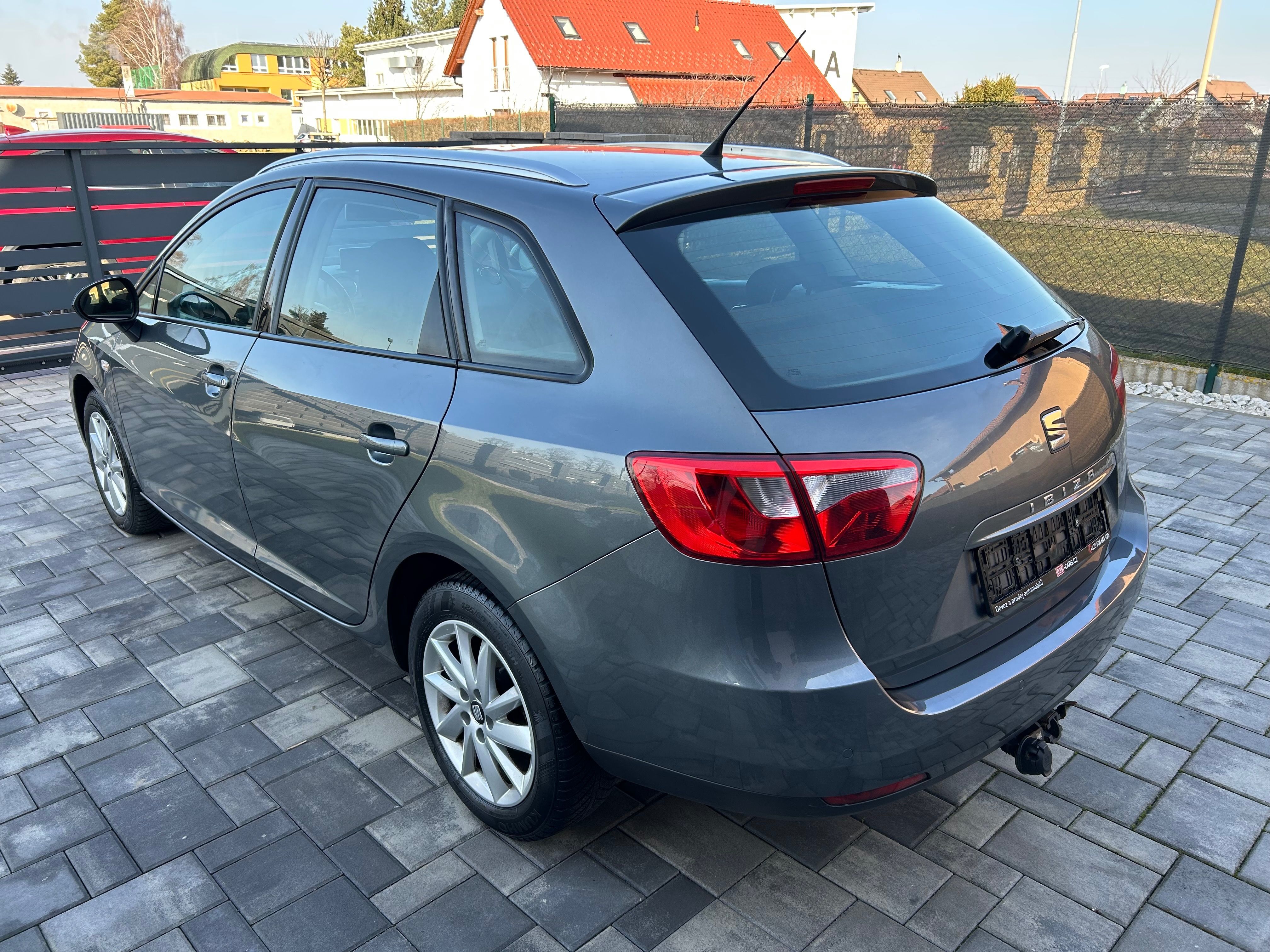 Seat Ibiza, ST 1,4i 16V Style,serviska,TZ - fotka 5