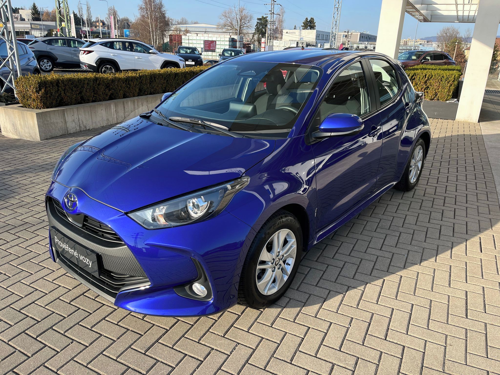 Toyota Yaris, 1.5 Hybrid e-CVT Comfort - fotka 2