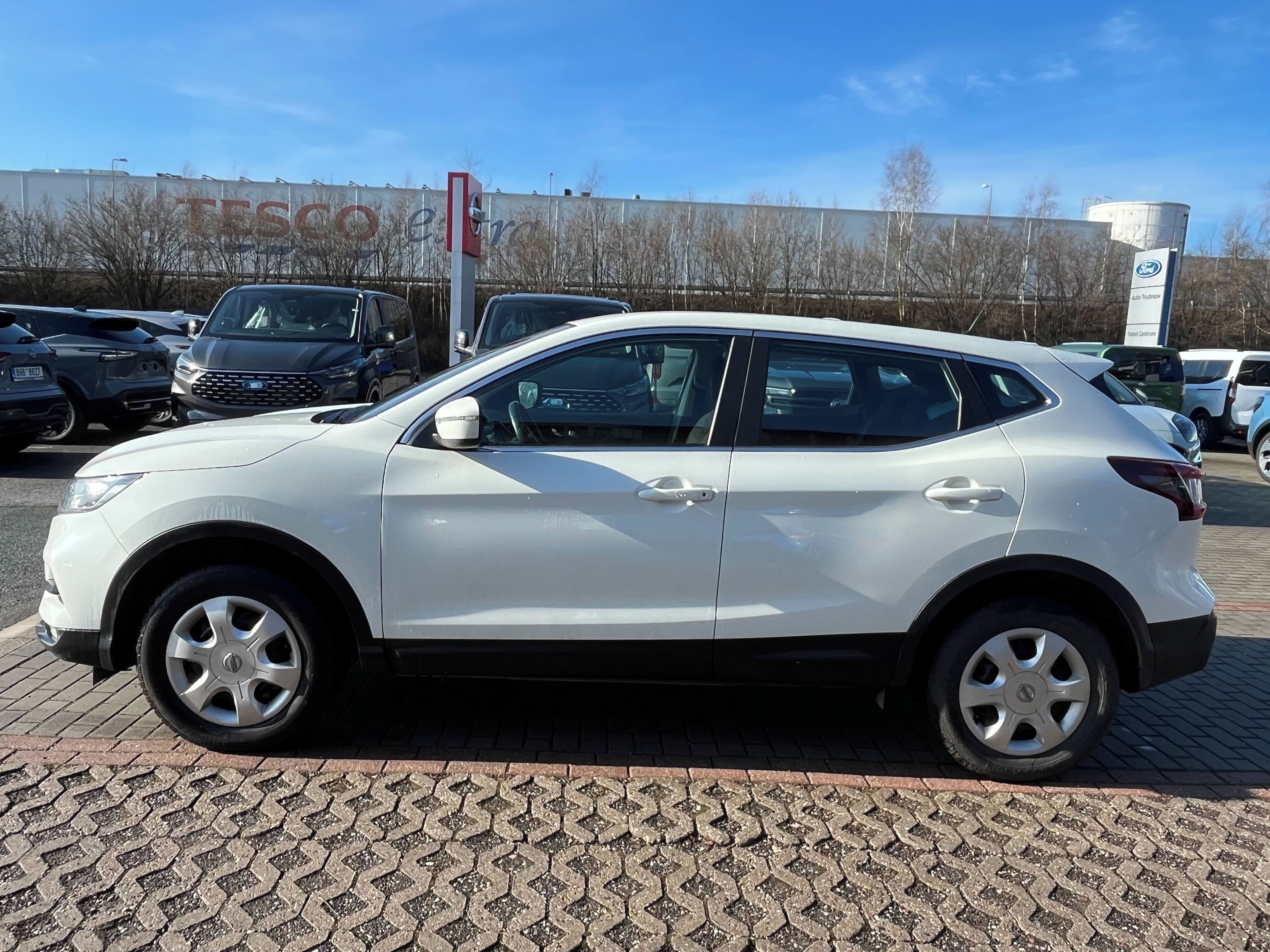 Nissan Qashqai, 1.3 DIG-T 103 kW 140 k Acenta - fotka 2