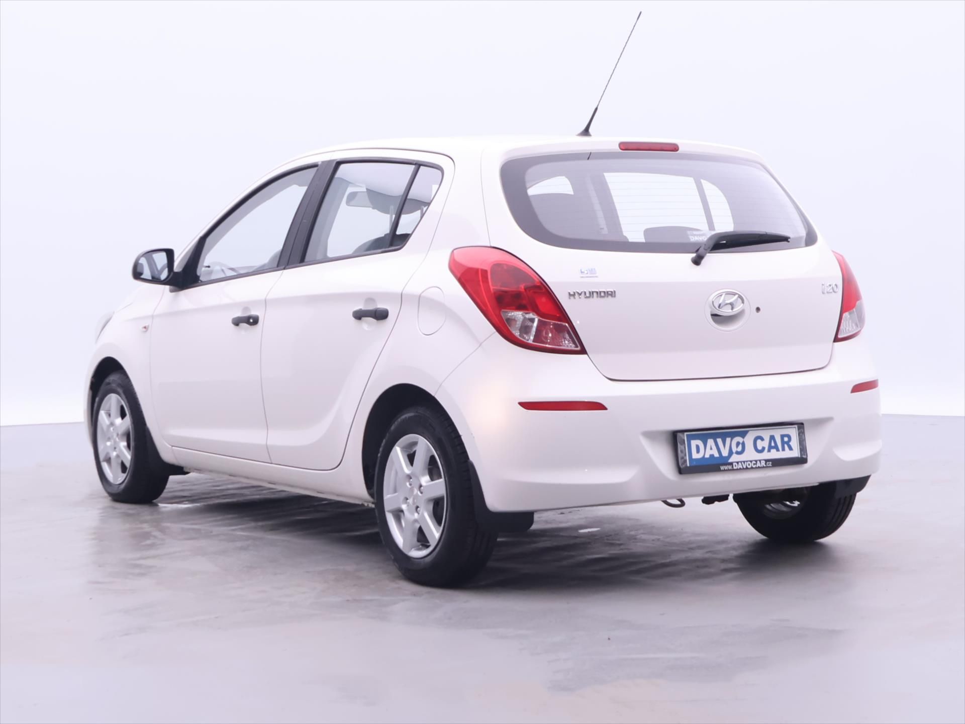 Hyundai i20, 1,3 i 62kW CZ Klima DPH - fotka 5