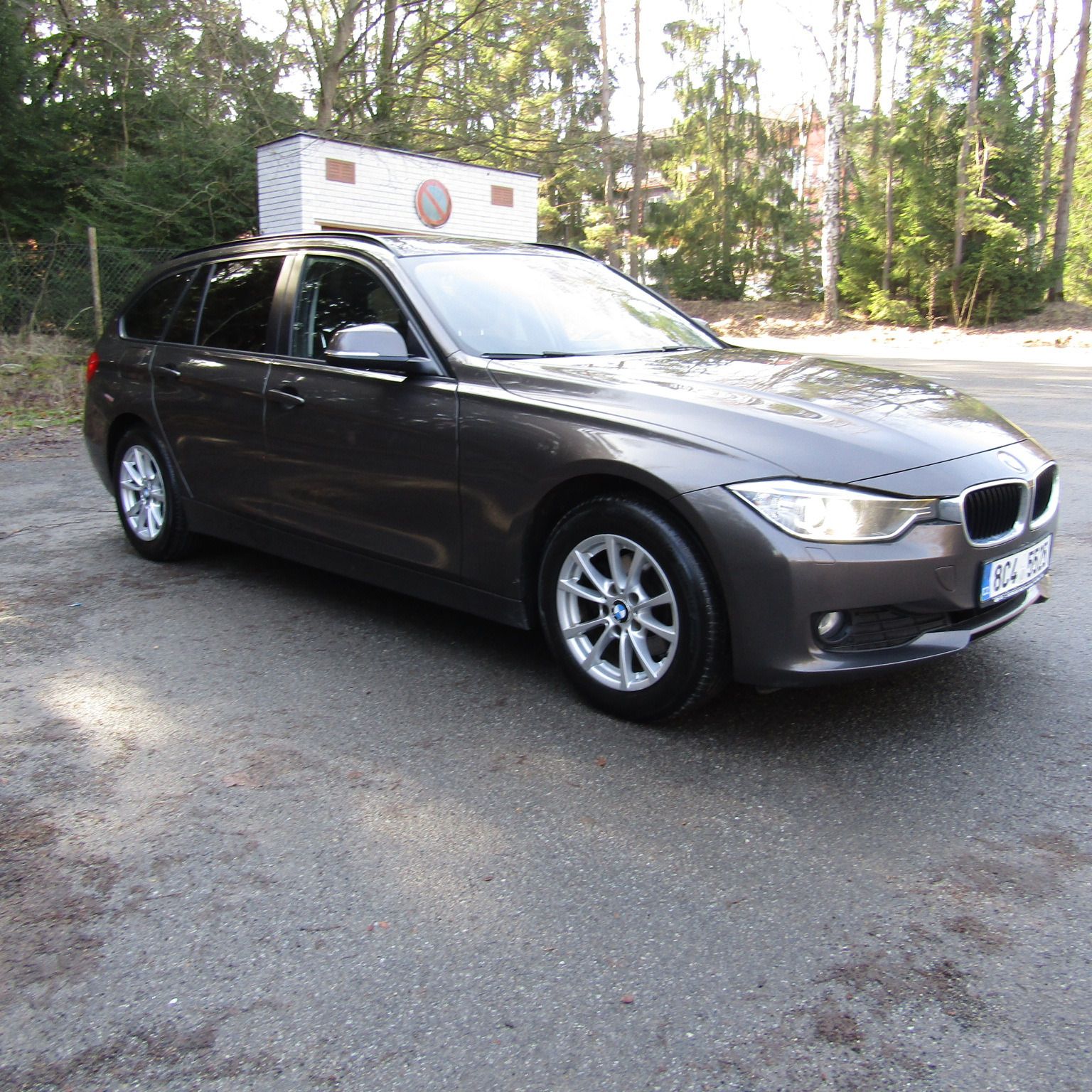 BMW Řada 3, 318D 105kw, PRAVIDELNÝ SERVIS - fotka 3