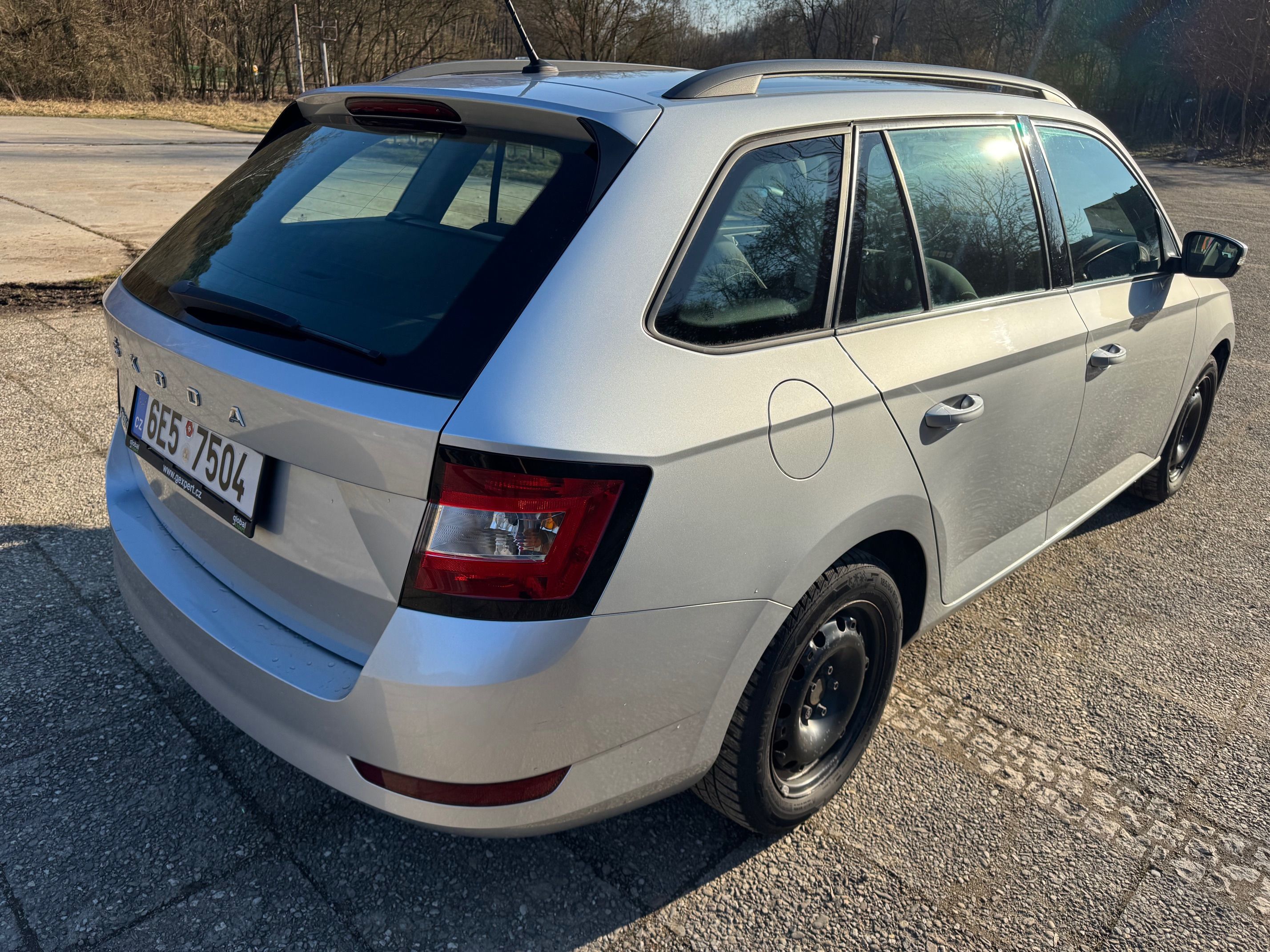 Škoda Fabia, 1.0TSI AMBITION+ 2x KOLA ČR - fotka 3