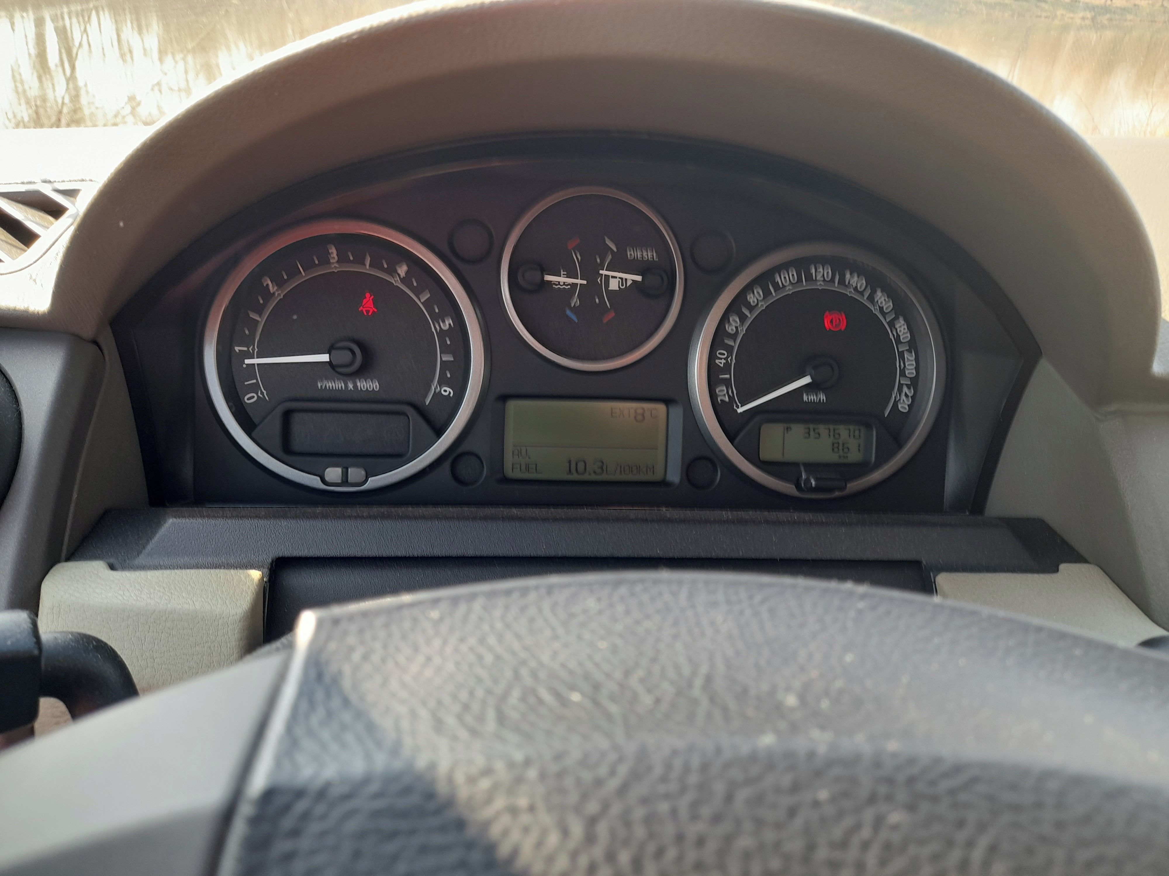 Land Rover Discovery, TDV6, 7 míst - fotka 2