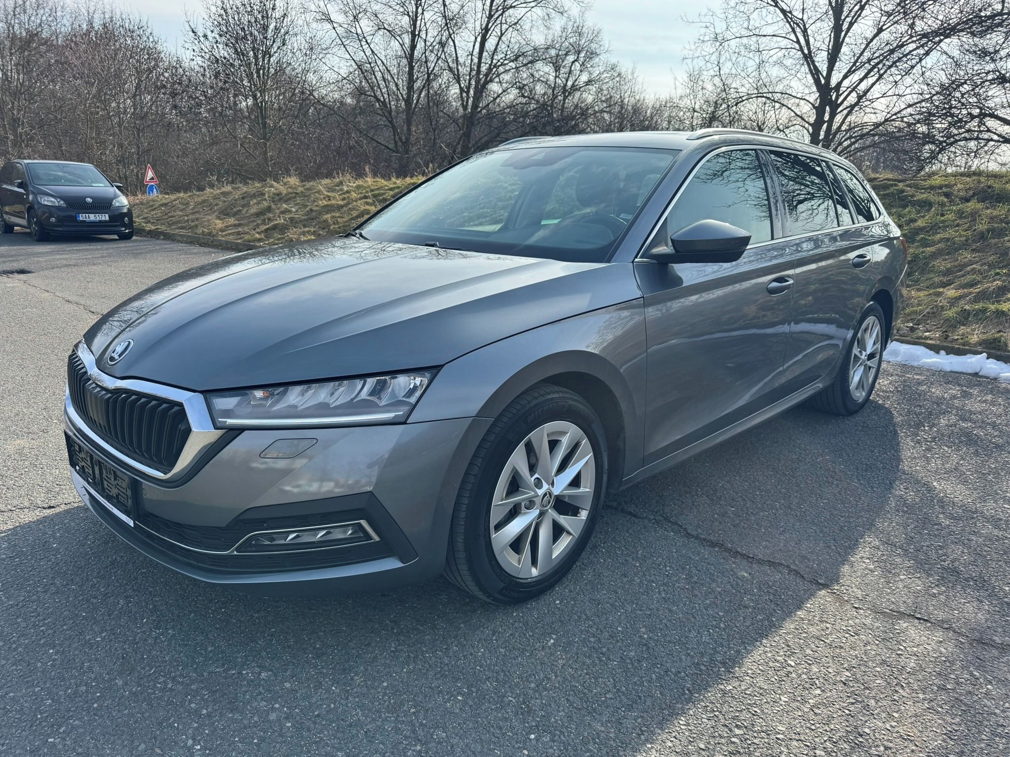 Škoda Octavia, 1.0TSI PANORAMA / 1. MAJITEL - fotka 2