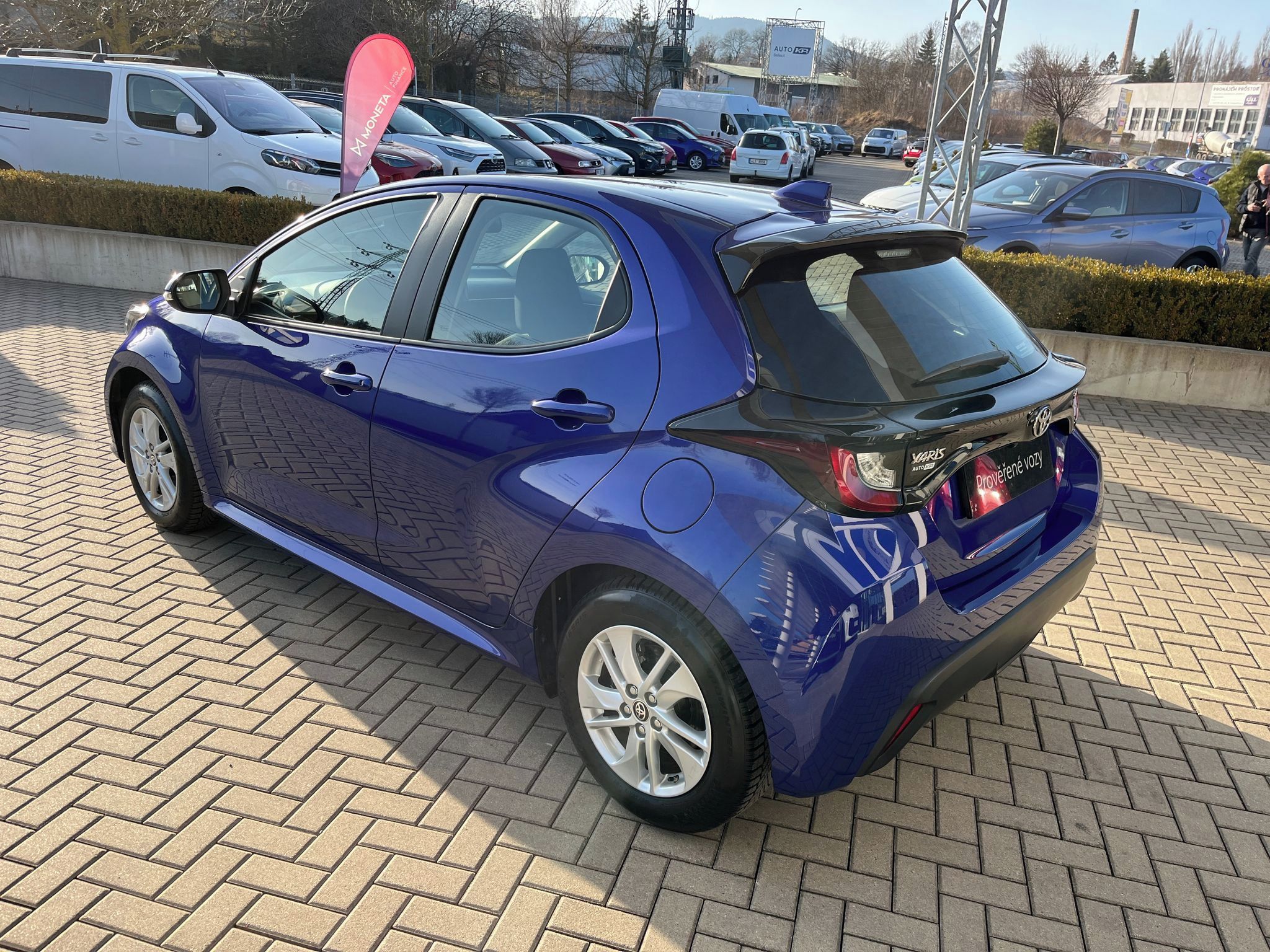 Toyota Yaris, 1.5 Hybrid e-CVT Comfort - fotka 4