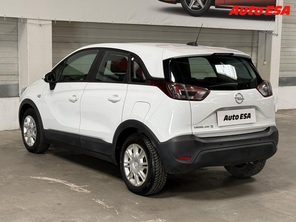 Opel Crossland X, 1.2 i - fotka 4