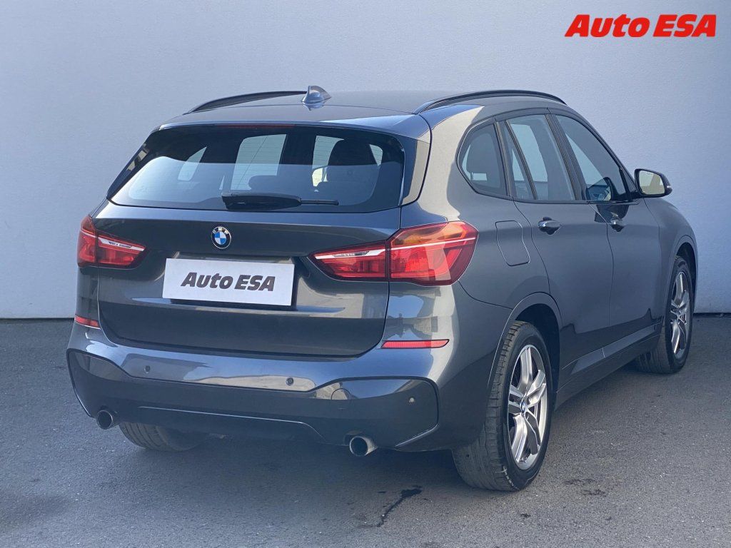 BMW X1, 2.0 D xDrive20d,M Paket,AT - fotka 4
