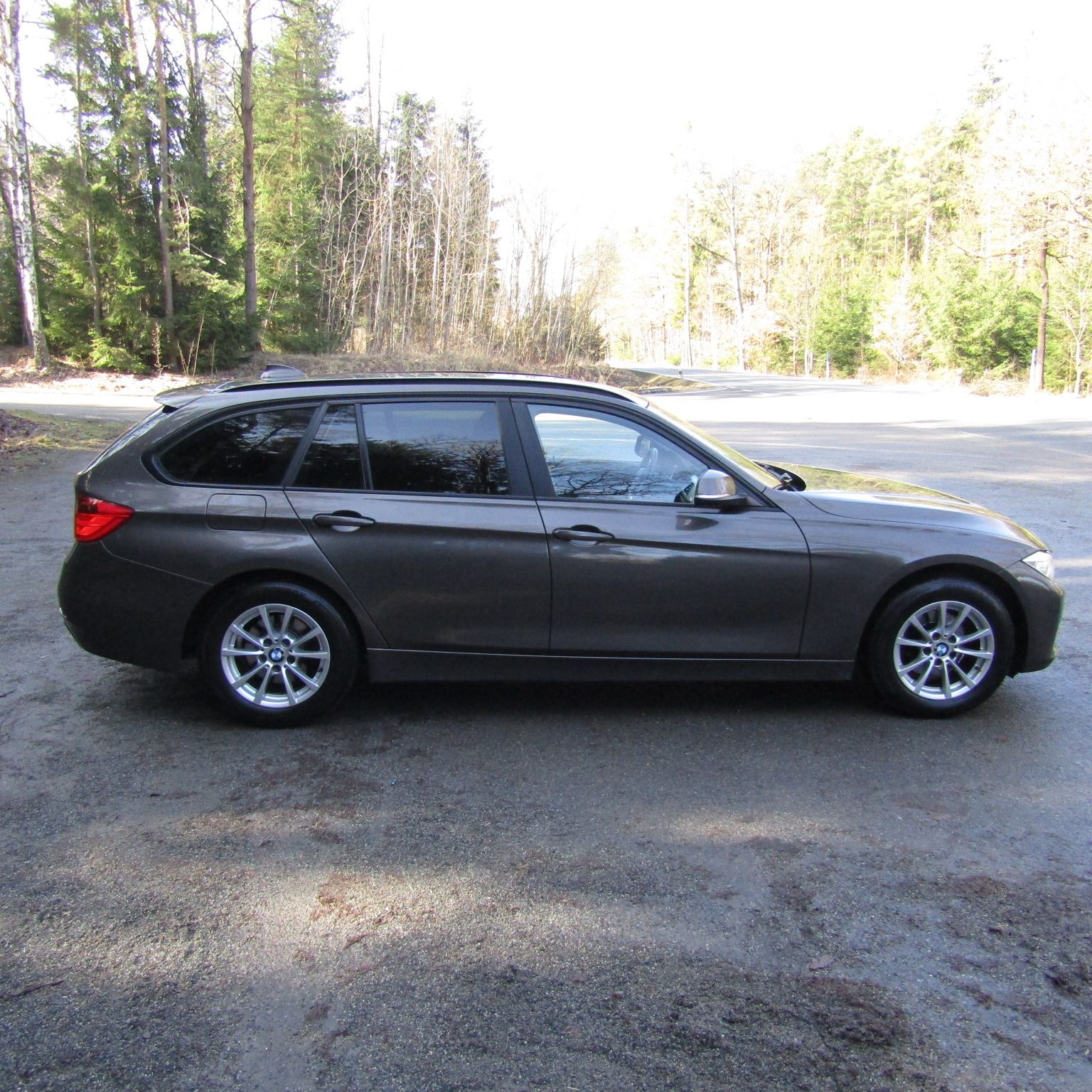 BMW Řada 3, 318D 105kw, PRAVIDELNÝ SERVIS - fotka 4