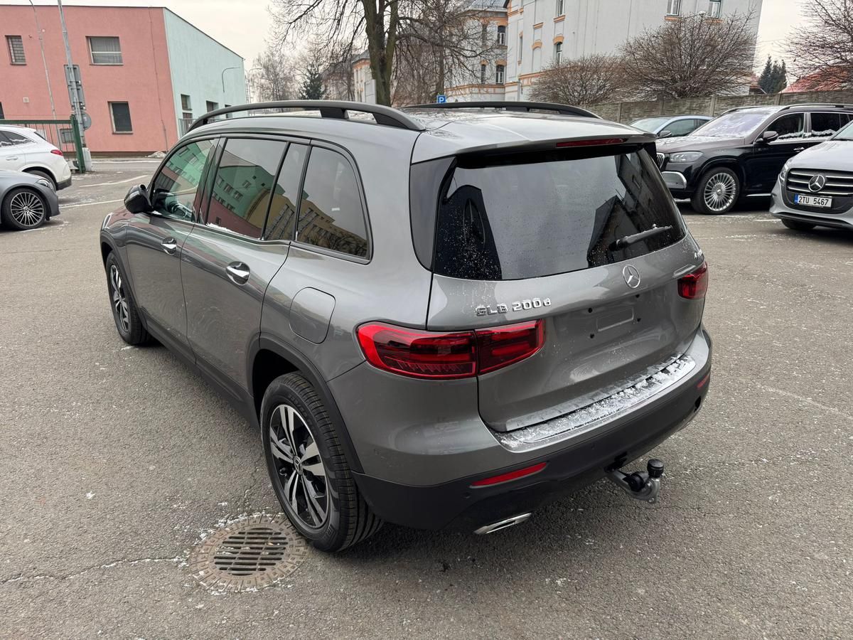Mercedes-Benz GLB, 200 d 4MATIC - fotka 5