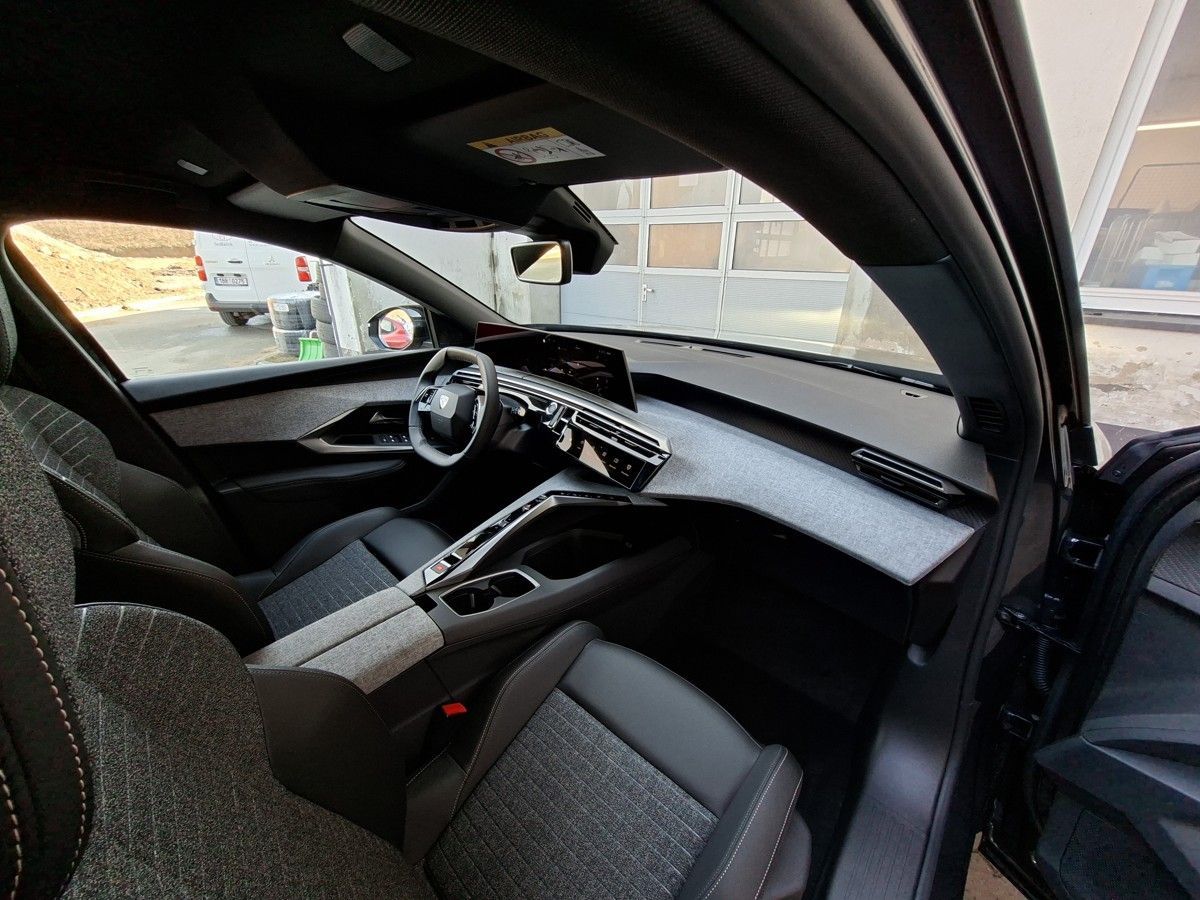 Peugeot 5008, ALLURE Hybrid 145 e-DCS6 - fotka 2