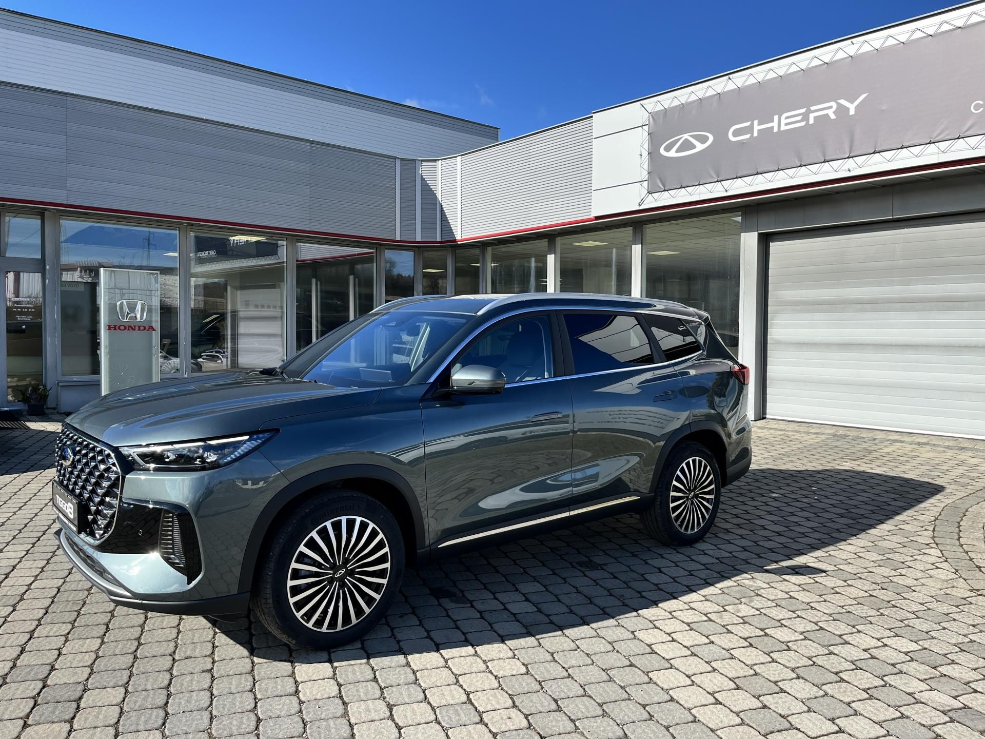 Chery Tiggo 8, 1,6 ICE UNIQUE !AKCE PB! - fotka 3