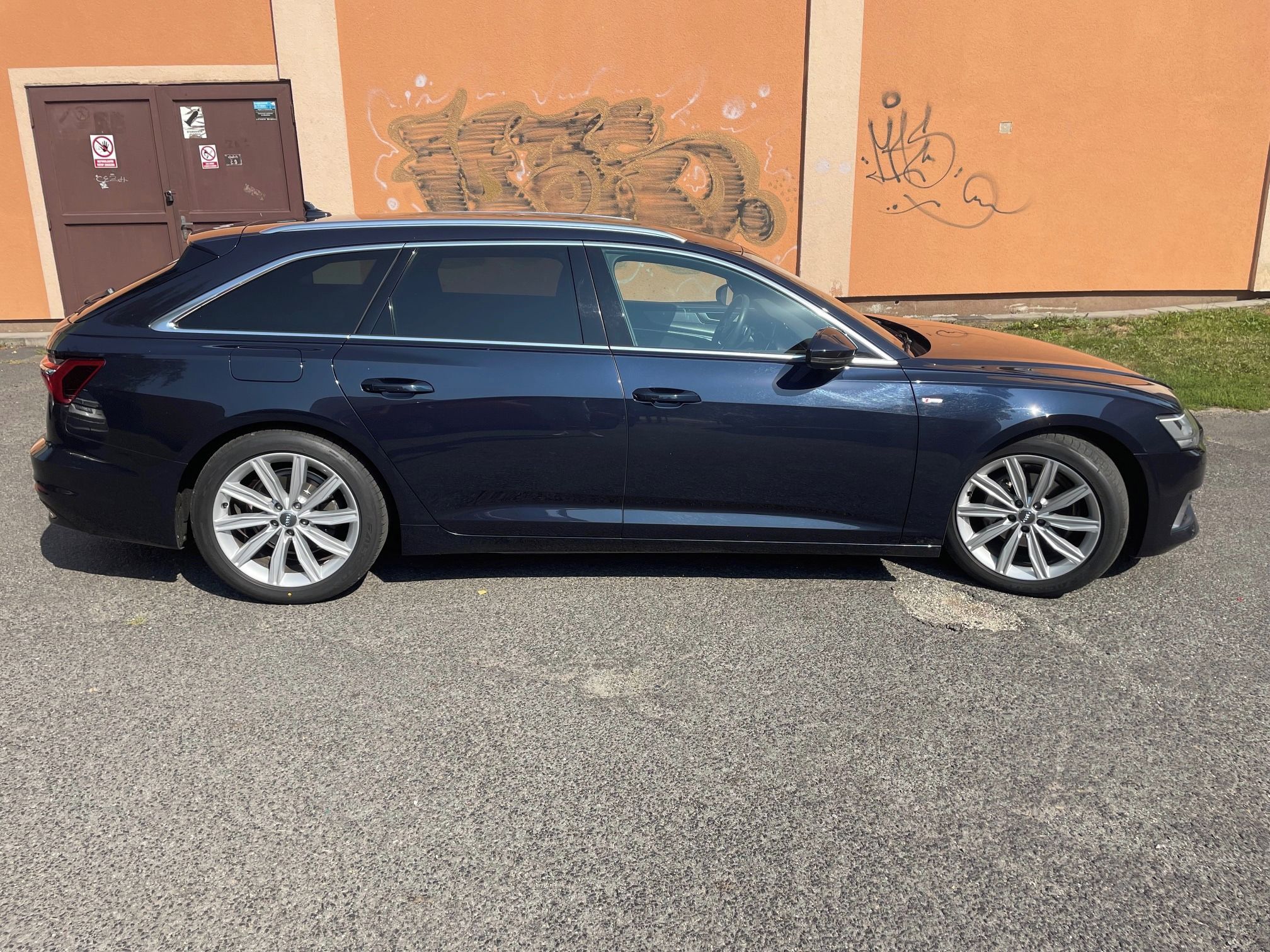 Audi A6, S-line, Webasto, nová TP - fotka 5