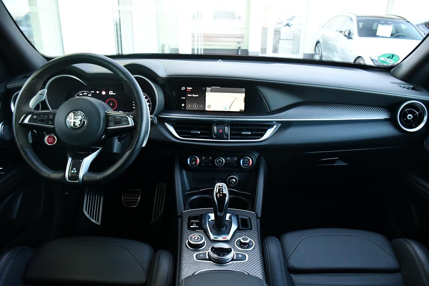 Alfa Romeo Stelvio, 2.9V6 Bi-T.382 kW QUADRIFOGLIO - fotka 5