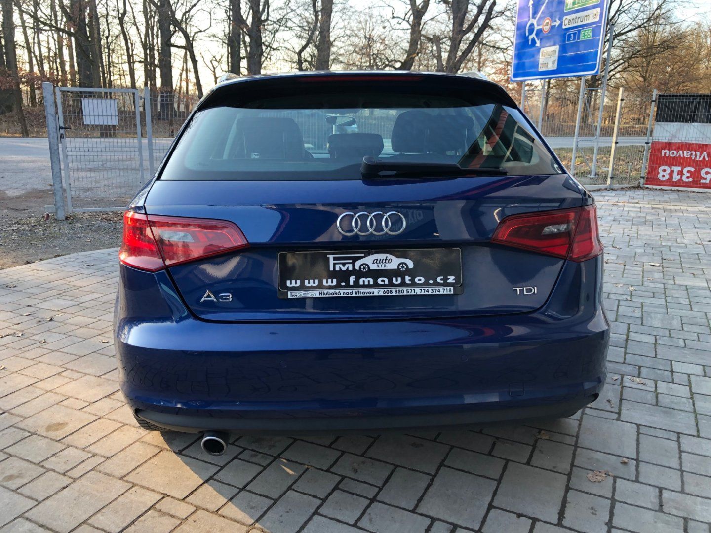 Audi A3, 1.6 TDi S-line - fotka 6