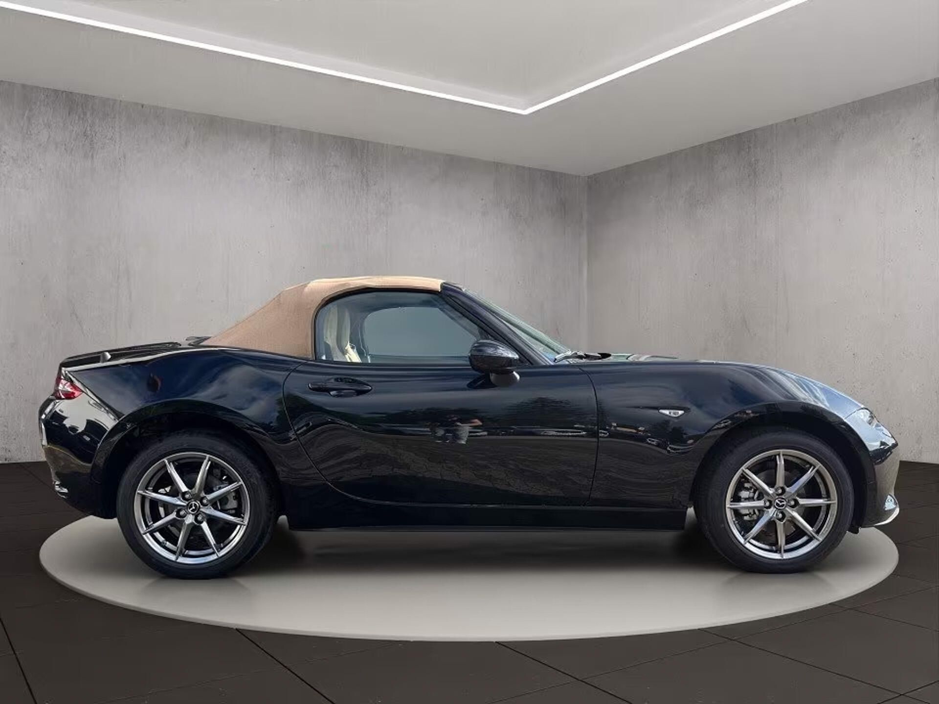Mazda MX-5, Kazari Matrix BOSE Kamera - fotka 4