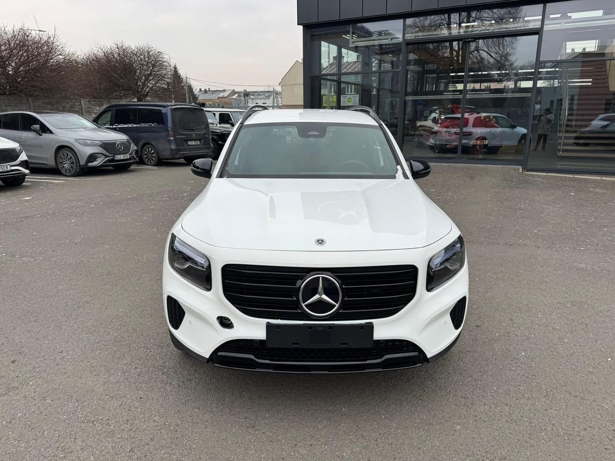 Mercedes-Benz GLB, 200 d 4MATIC - fotka 2