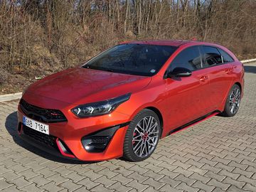 GT, 150kw, servis Kia, záruka