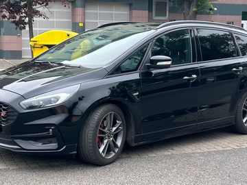 Ford S-Max ST line 177kw