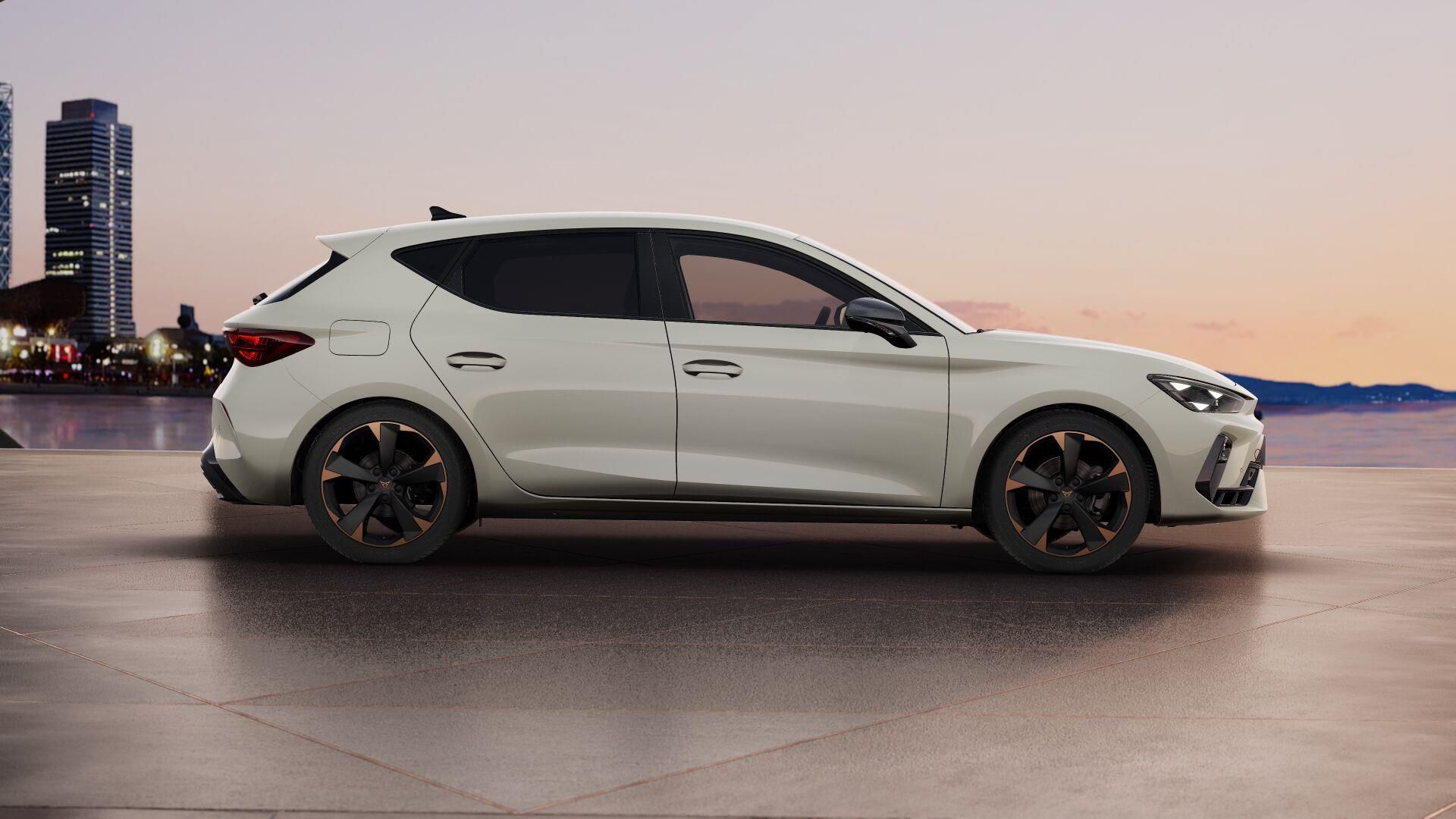 Cupra Leon, 1.5 eTSI 150k DSG - fotka 3