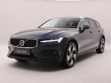 CC B4 AWD BRIGHT PLUS AUT CZ