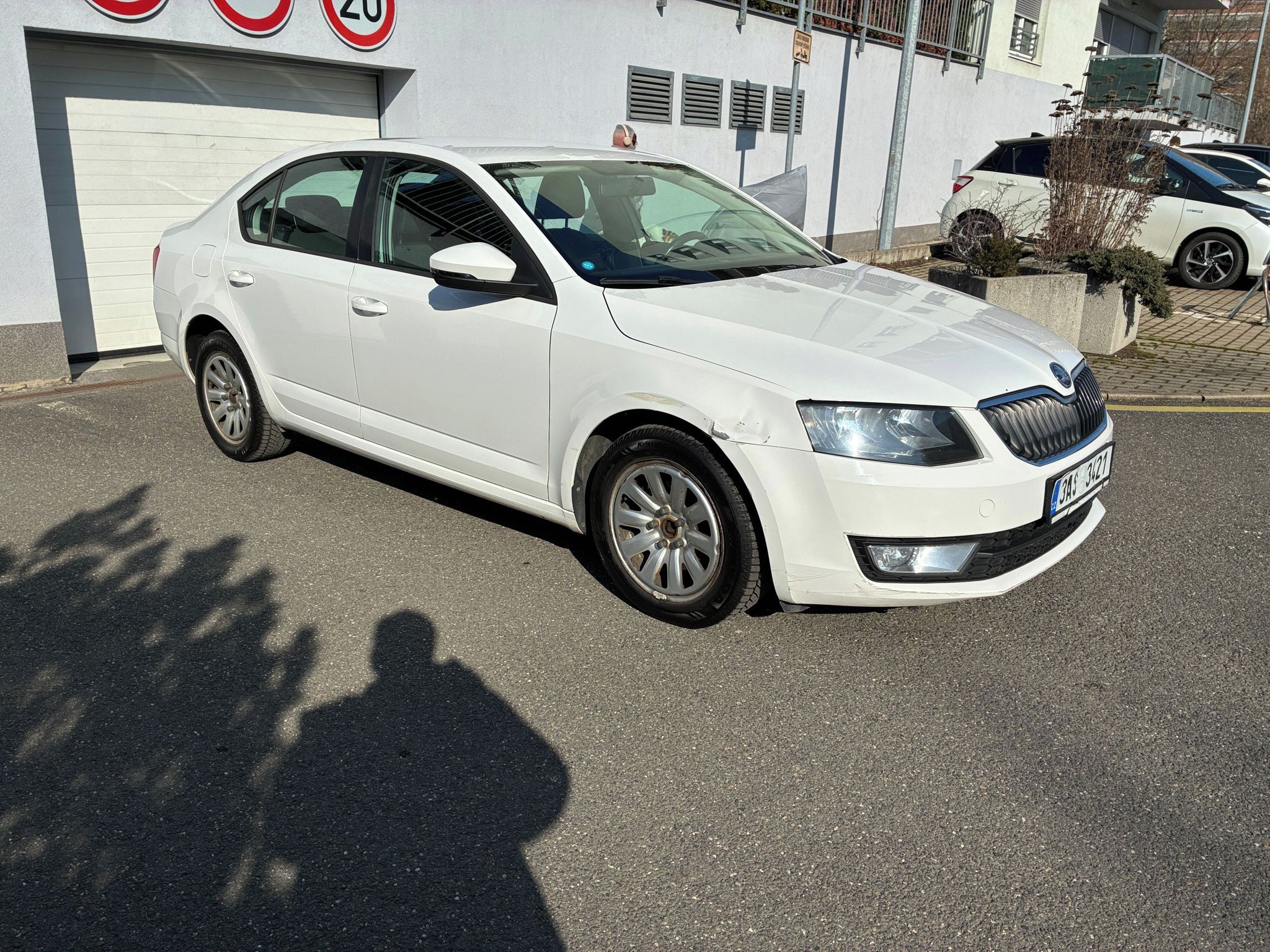 Škoda Octavia, Octavia 1.6 TDi 77 kW AMBITION - fotka 2