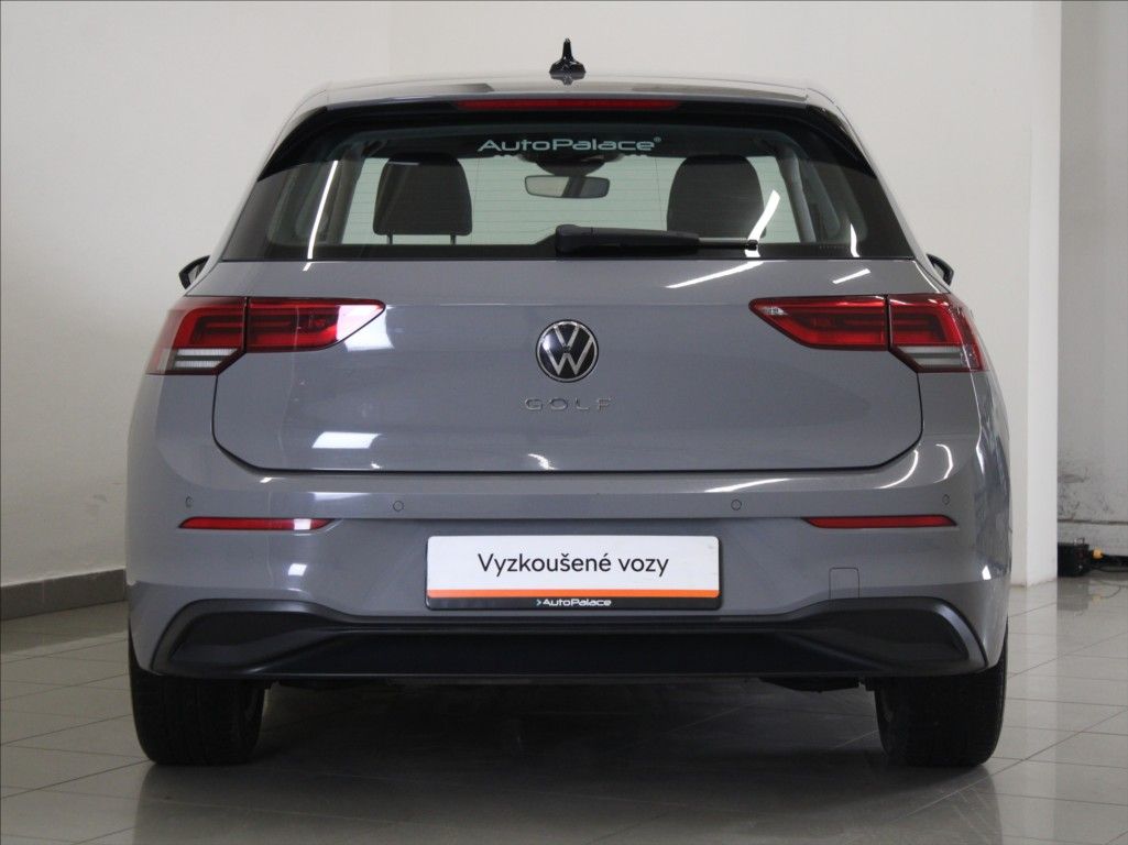 Volkswagen Golf, 1,0 TSi 81kW Life ČR 127tkm. - fotka 4