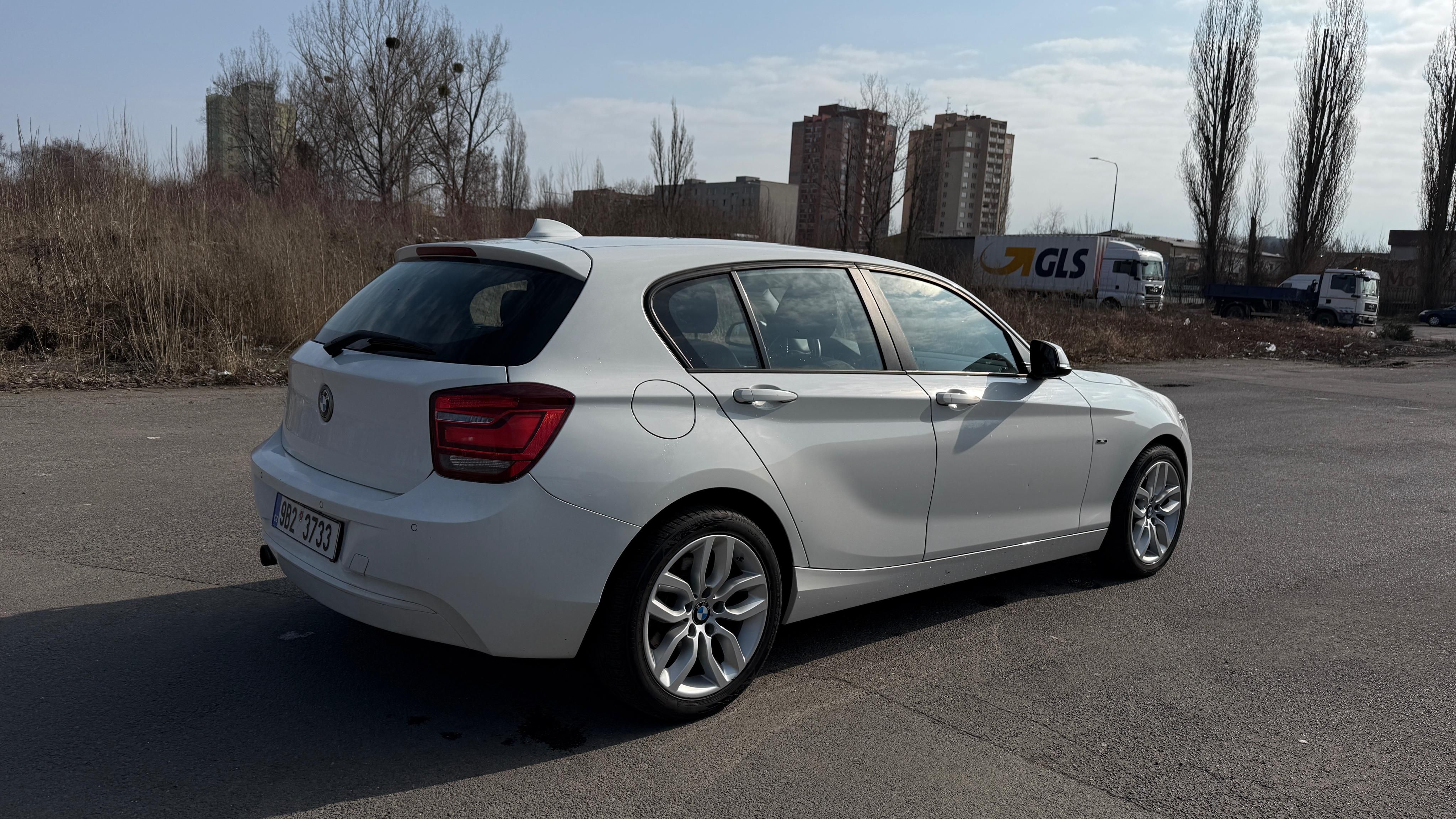 BMW Řada 1 - fotka 4