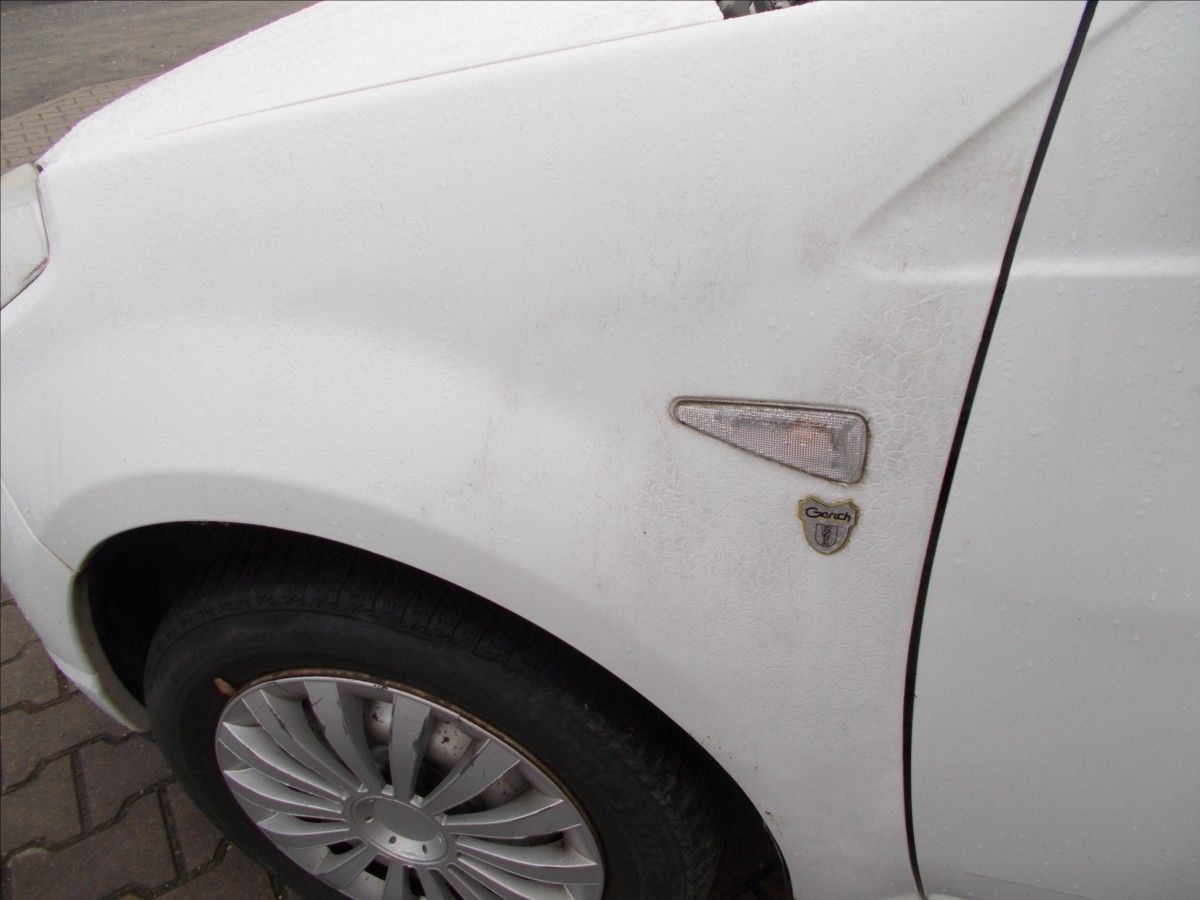Dacia Sandero, 1,4 i 1.MAJITELKA NOVÁ STK COC - fotka 6