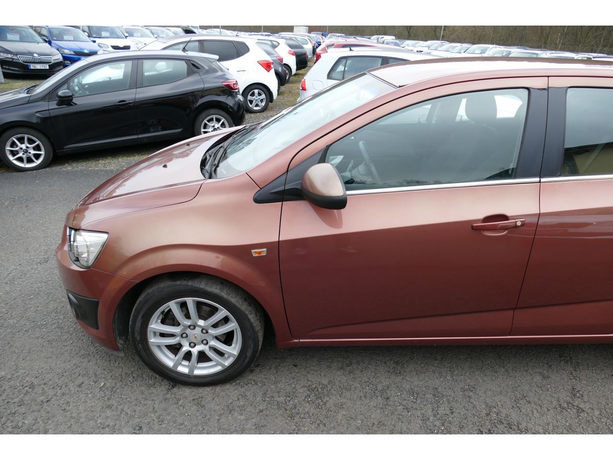 Chevrolet Aveo, 1,6 85KW KLIMA - fotka 5