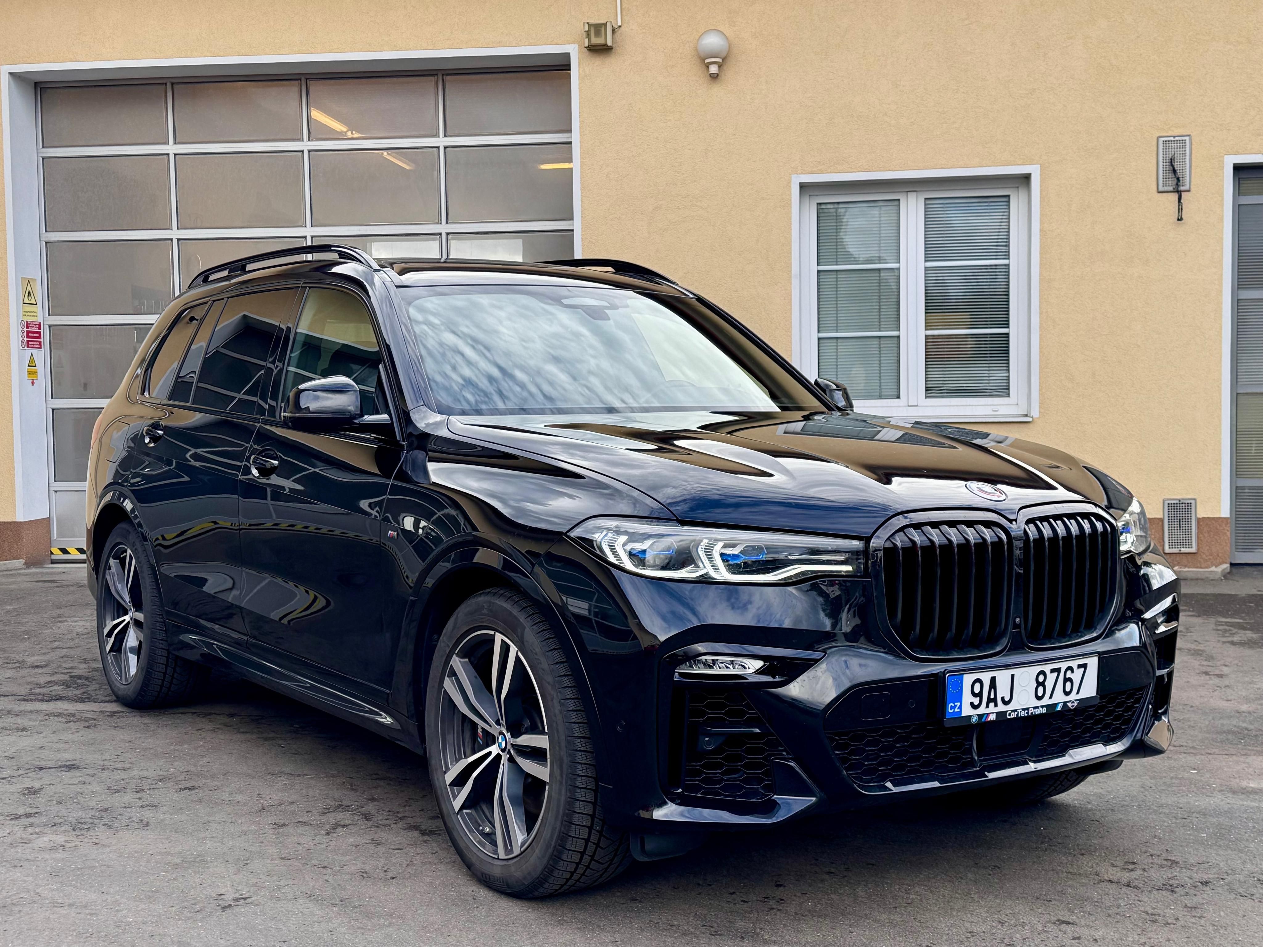 BMW X7, 4.4 M50i ČR DPH LASER PANO - fotka 5