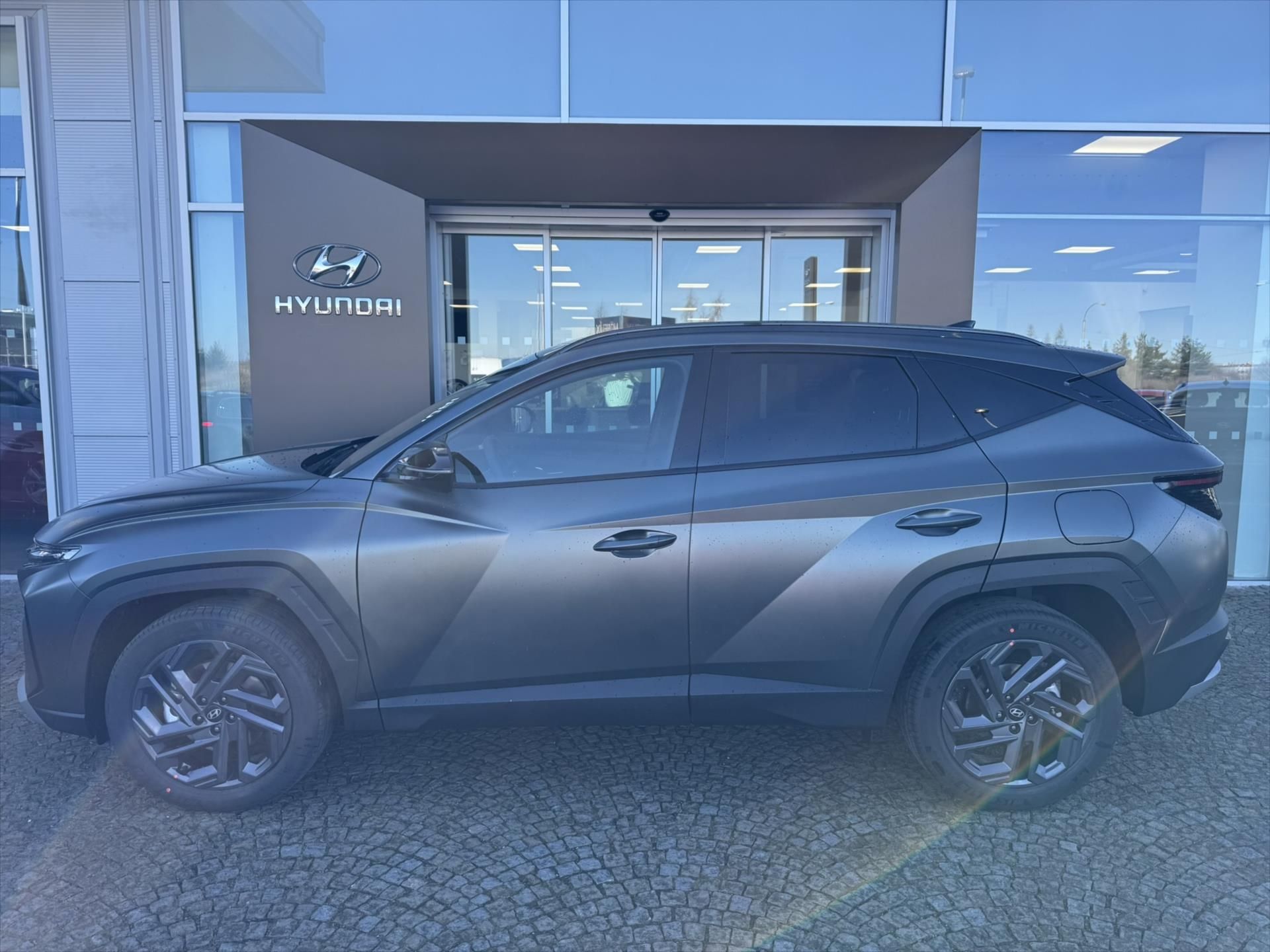 Hyundai Tucson, 1,6 T-GDI 26 2WD DCT GO CZECH+ - fotka 3