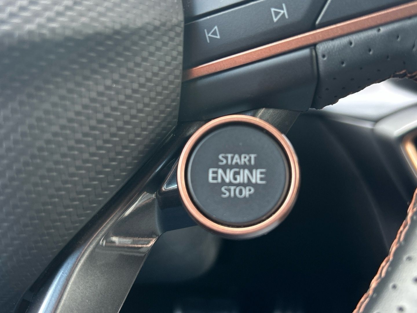 Cupra Formentor, 1.5 eTSI 7DSG - fotka 6