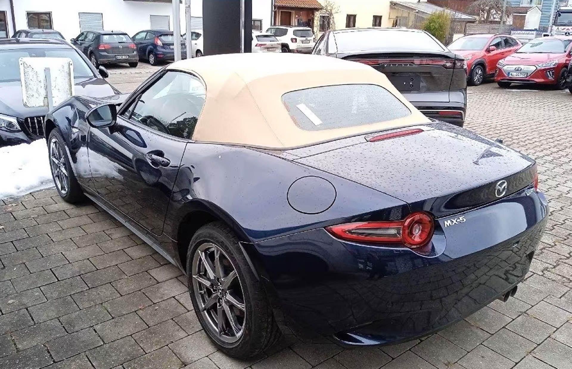 Mazda MX-5, Kazari Matrix BOSE Kamera - fotka 4