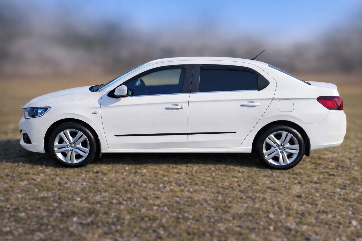 Peugeot 301, 1,2 PureTech, 2019, ALLURE - fotka 3