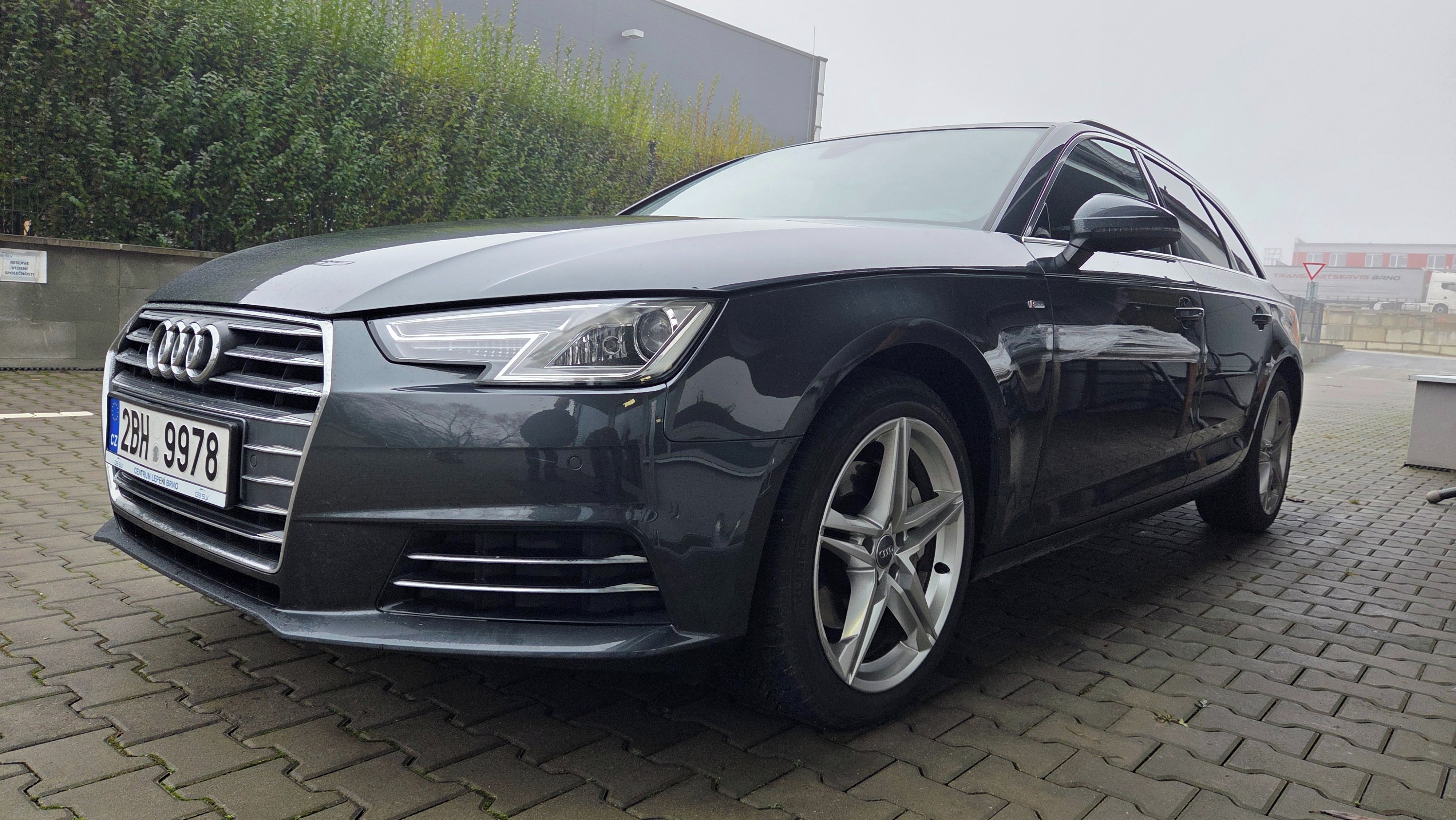 Audi A4, AVANT,140kW, S-line, DPH