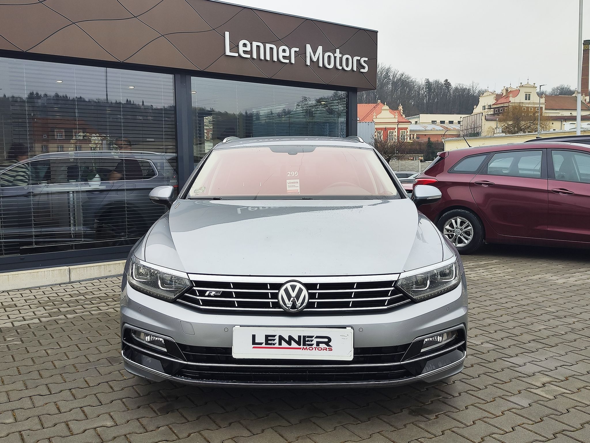 Volkswagen Passat, 2.0 TDI/140kW R-Line DSG 4x4 - fotka 2