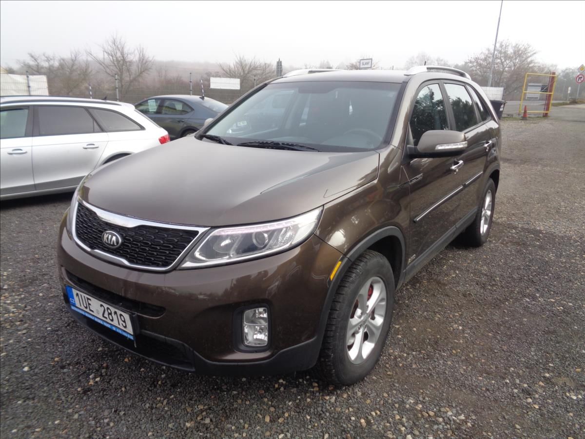 Kia Sorento, 2,2  4x4 - fotka 3