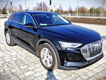 AUDI E-TRON 50 QUATTRO