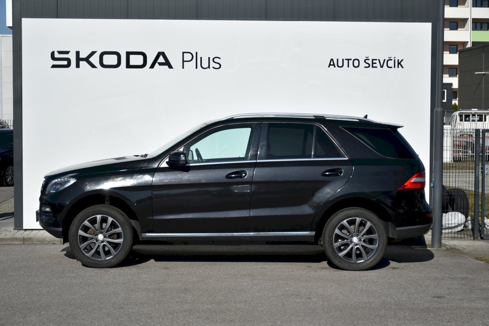 Mercedes-Benz Třídy M, 3.0 Cdi 190kW 4x4 - fotka 3