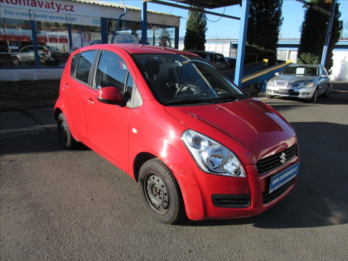 Suzuki Splash, 1,0 12V 48kW - fotka 3