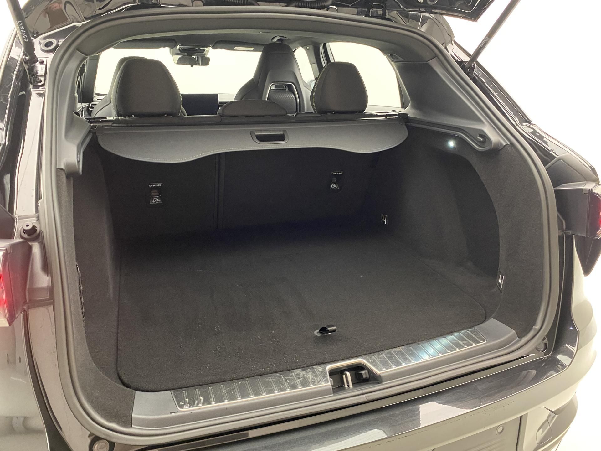 Lynk & Co 01, 01 CORE PHEV - fotka 6