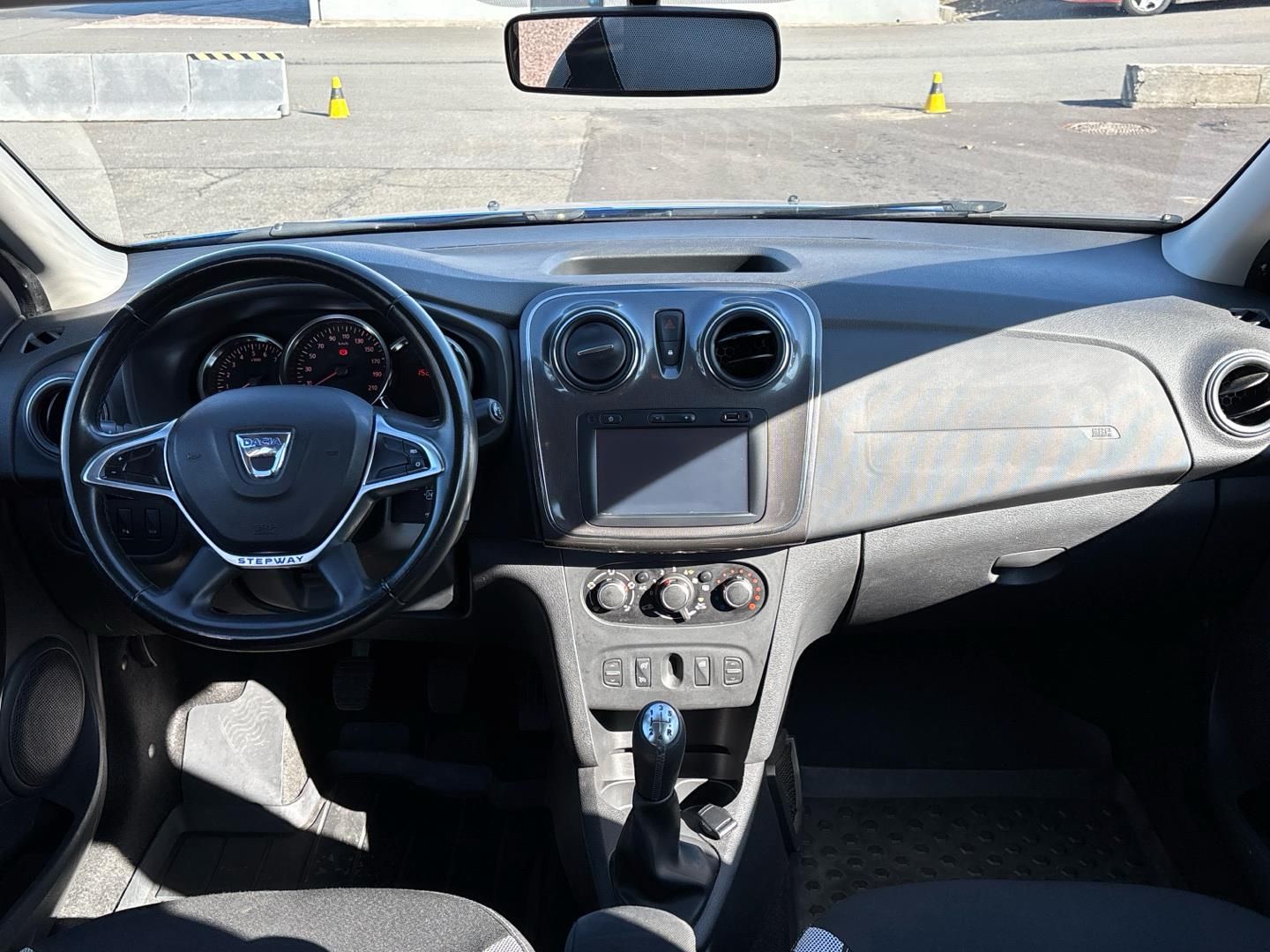 Dacia Logan, 0.9 TCe / 66 kW MCV Stepway - fotka 5