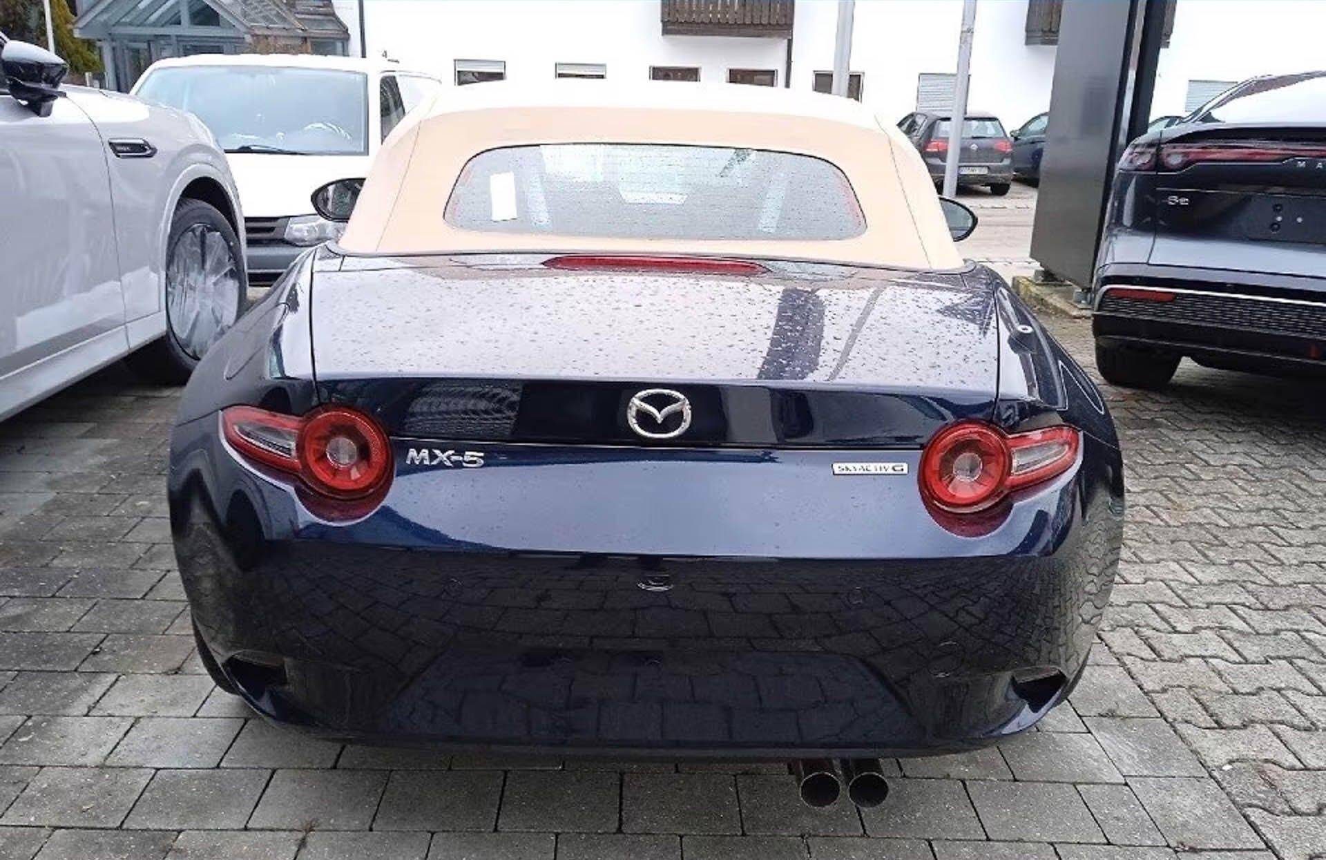 Mazda MX-5, Kazari Matrix BOSE Kamera - fotka 6
